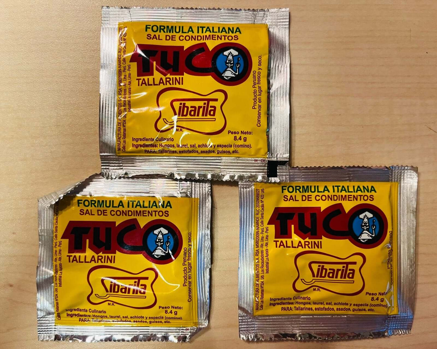 Tuco Sibarita Tallarín seasoning packets, 8.4g, ideal for pasta and various Peruvian dishes.